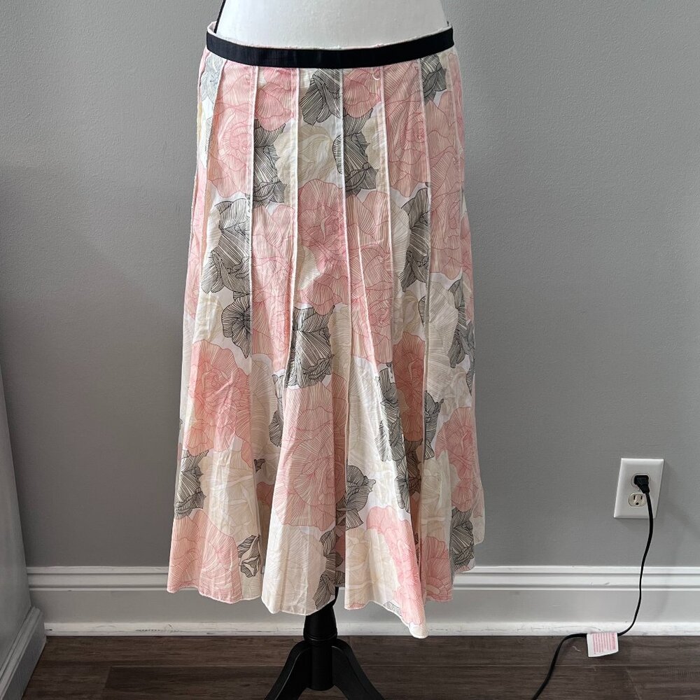 NWT Premise Tuscan Villa‎ in  Rose Petal Stencil in Size 8